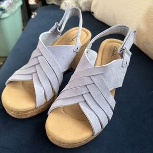 Clarks Giselle Ivy Wedge Sling back Leather Sandal Lt Blue Size 11